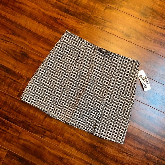 Urban Outfitters Plaid School Girl Black & White Checkered Skirt sz L NW… - Picture 6 of 8